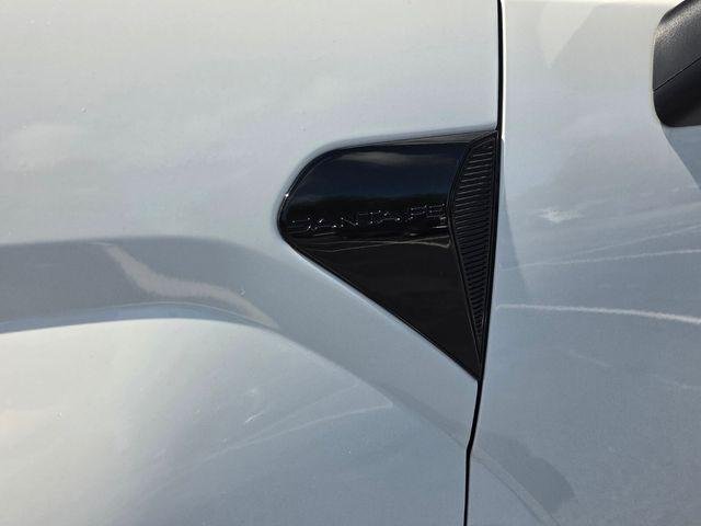 New 2027 White Hyundai SE FWD image 16