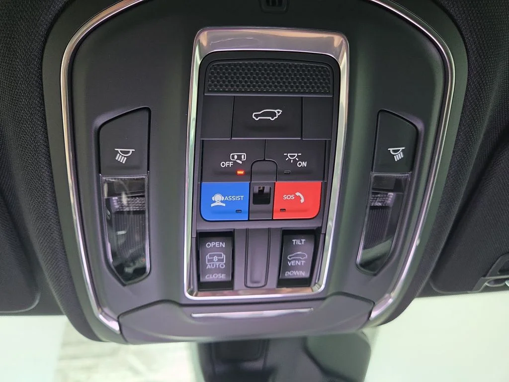 New 2027 High Gloss Black Jeep Laredo X image 29