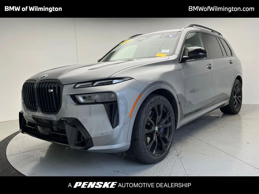 2025 BMW X7 M60i's photo