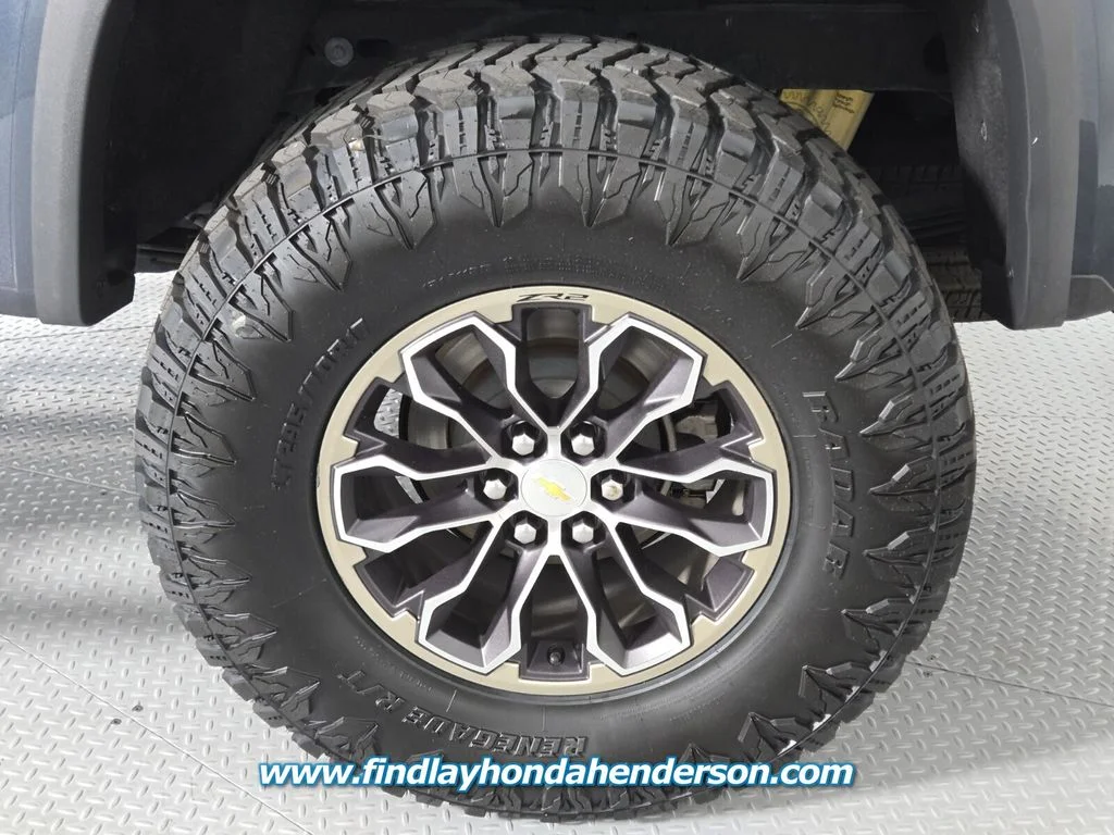 Used 2019 Shadow Gray Metallic Chevrolet ZR2 image 10