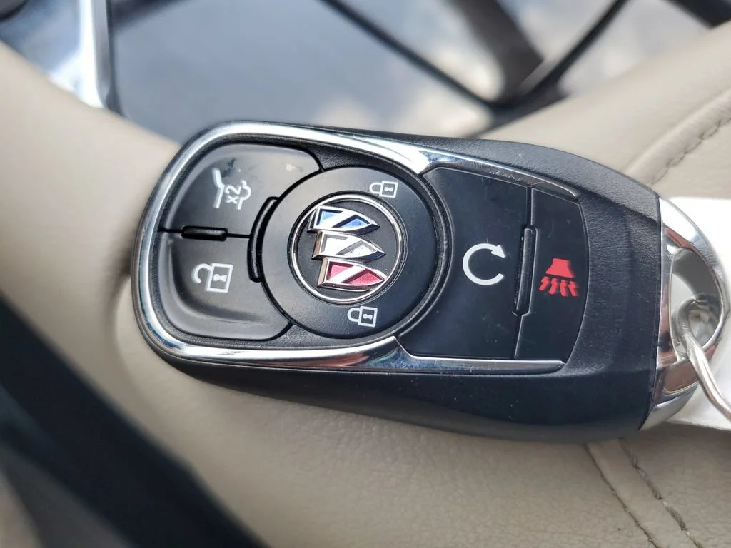 Used 2020 Includes Satin Nickel lower exterior accent color.) Buick Essence image 26