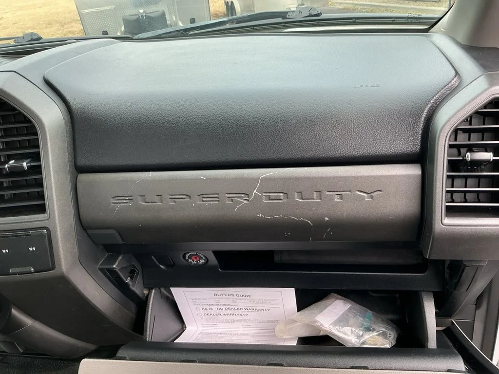 Used 2020 White Ford XL image 33
