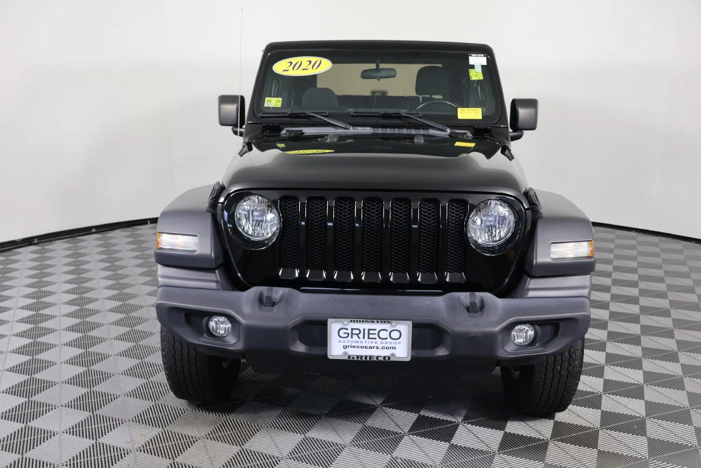 Used 2020 Black Clearcoat Jeep Sport S image 3