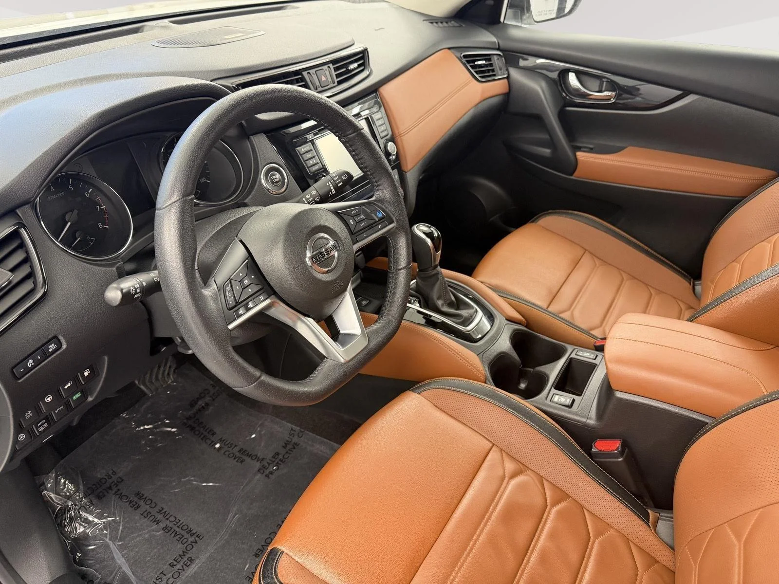 Used 2019 Pearl White Tricoat Nissan SL image 21