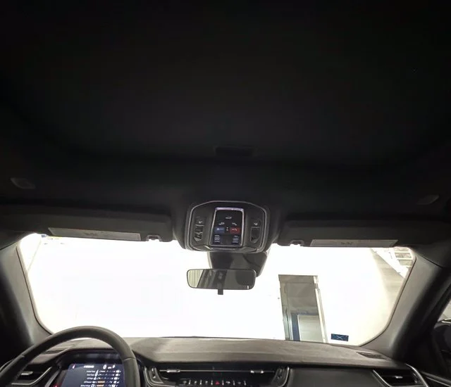 Used 2025 Red Jeep Altitude X image 10