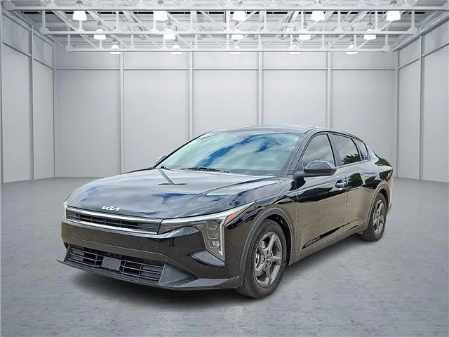 Used 2025 Black KIA LX image 1