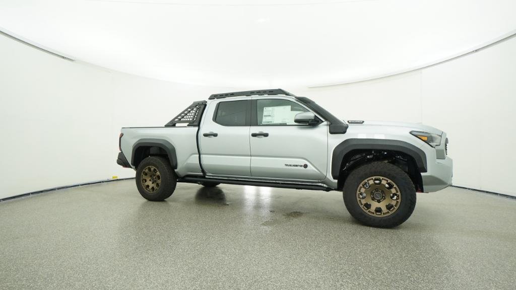 New 2026 Celestial Silver Metallic Toyota Trailhunter image 6