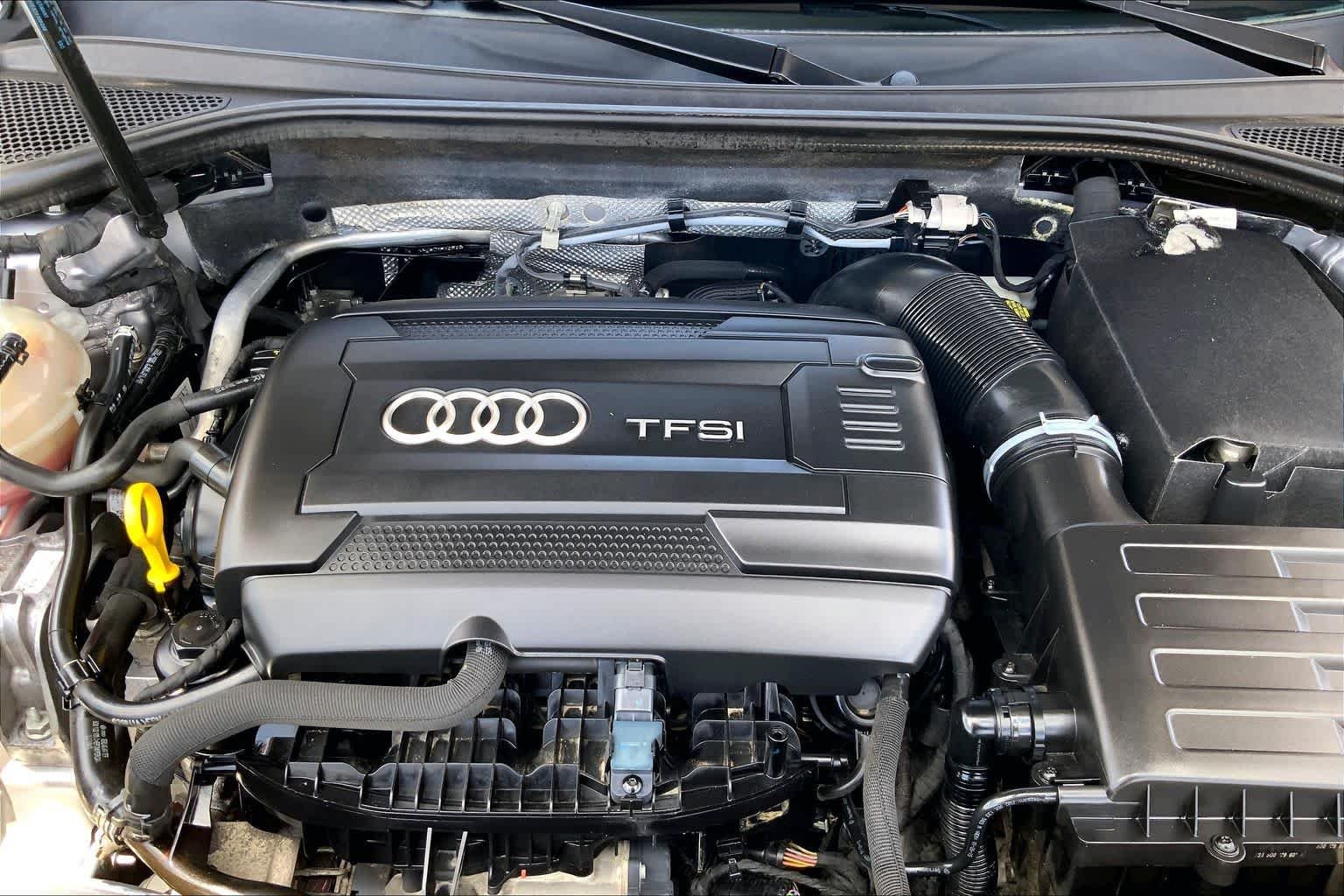 Used 2016 Florett Silver Metallic Audi 2.0T Premium image 32