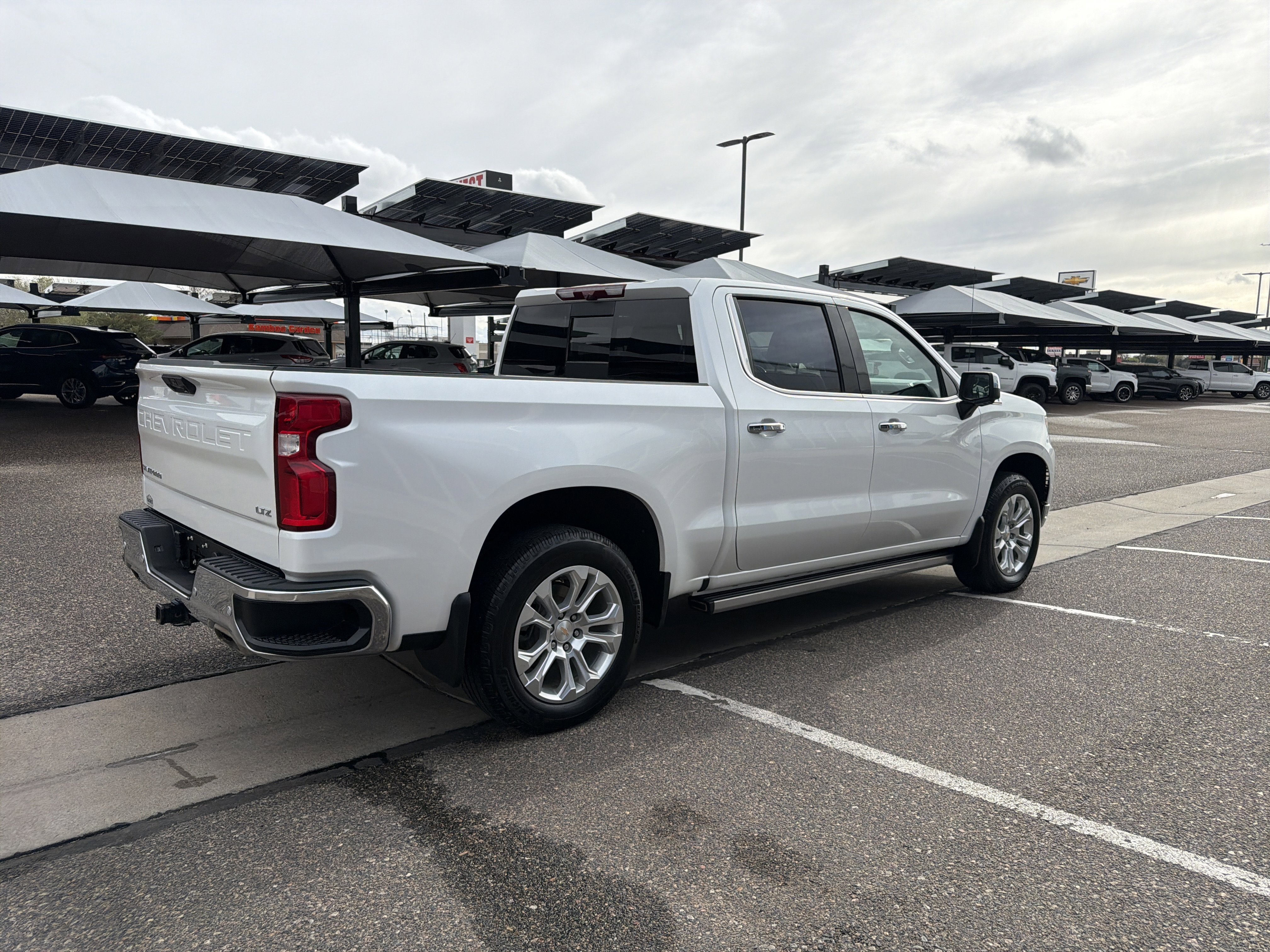 Used 2024 Iridescent Pearl Tricoat Chevrolet LTZ image 5