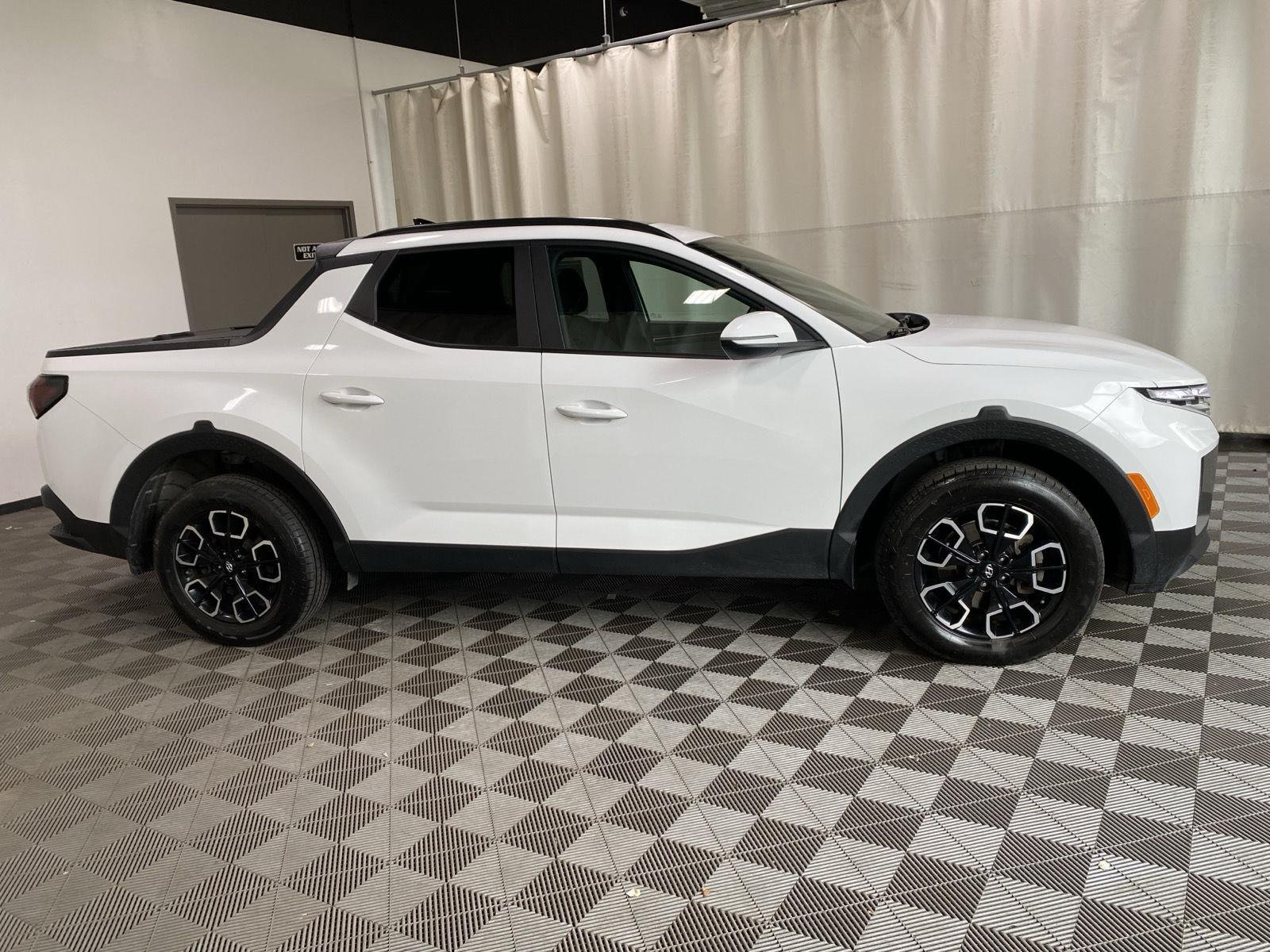 Used 2022 Ice White Hyundai SEL Premium image 8