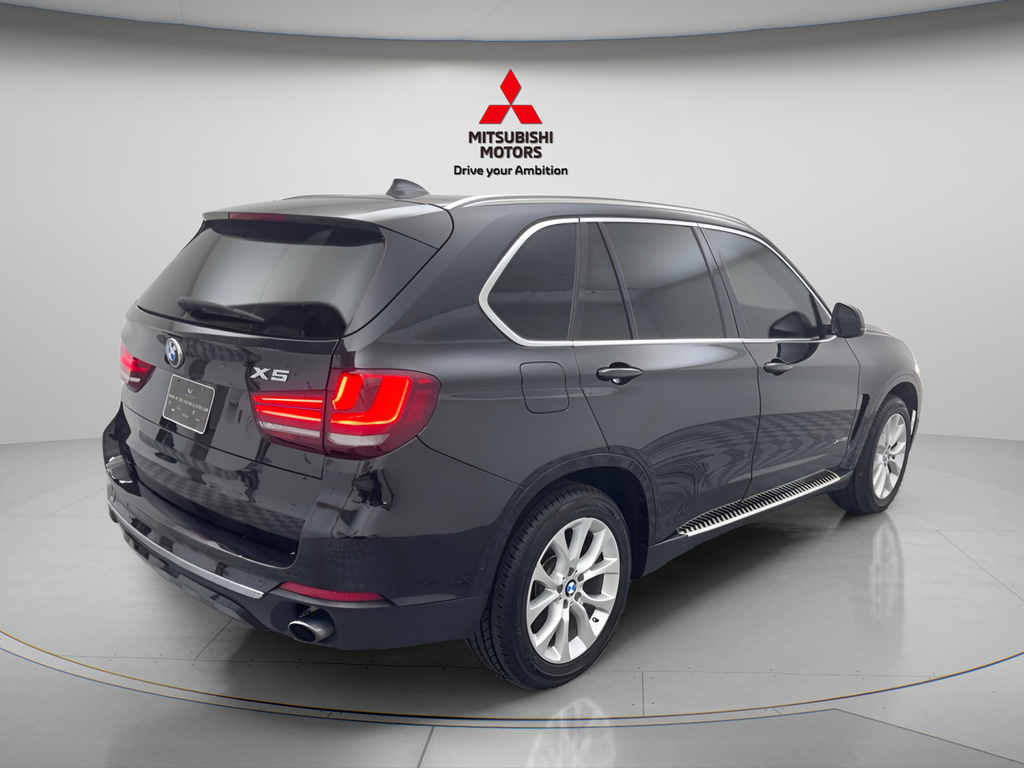 Used 2015 Black Sapphire Metallic BMW xDrive35i image 4