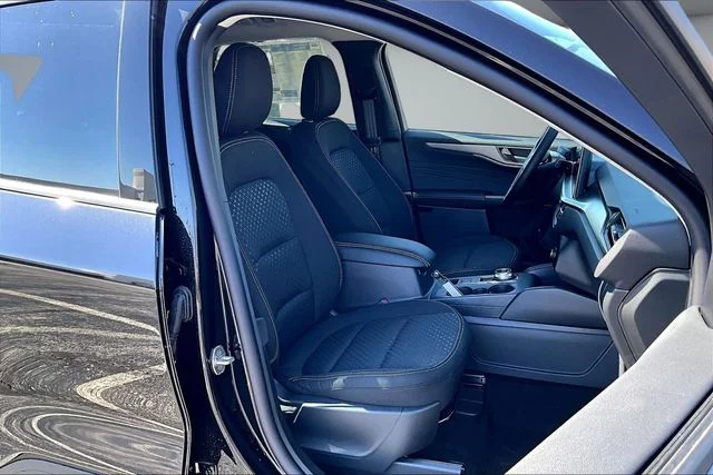 New 2026 Agate Black Metallic Ford Active® image 11