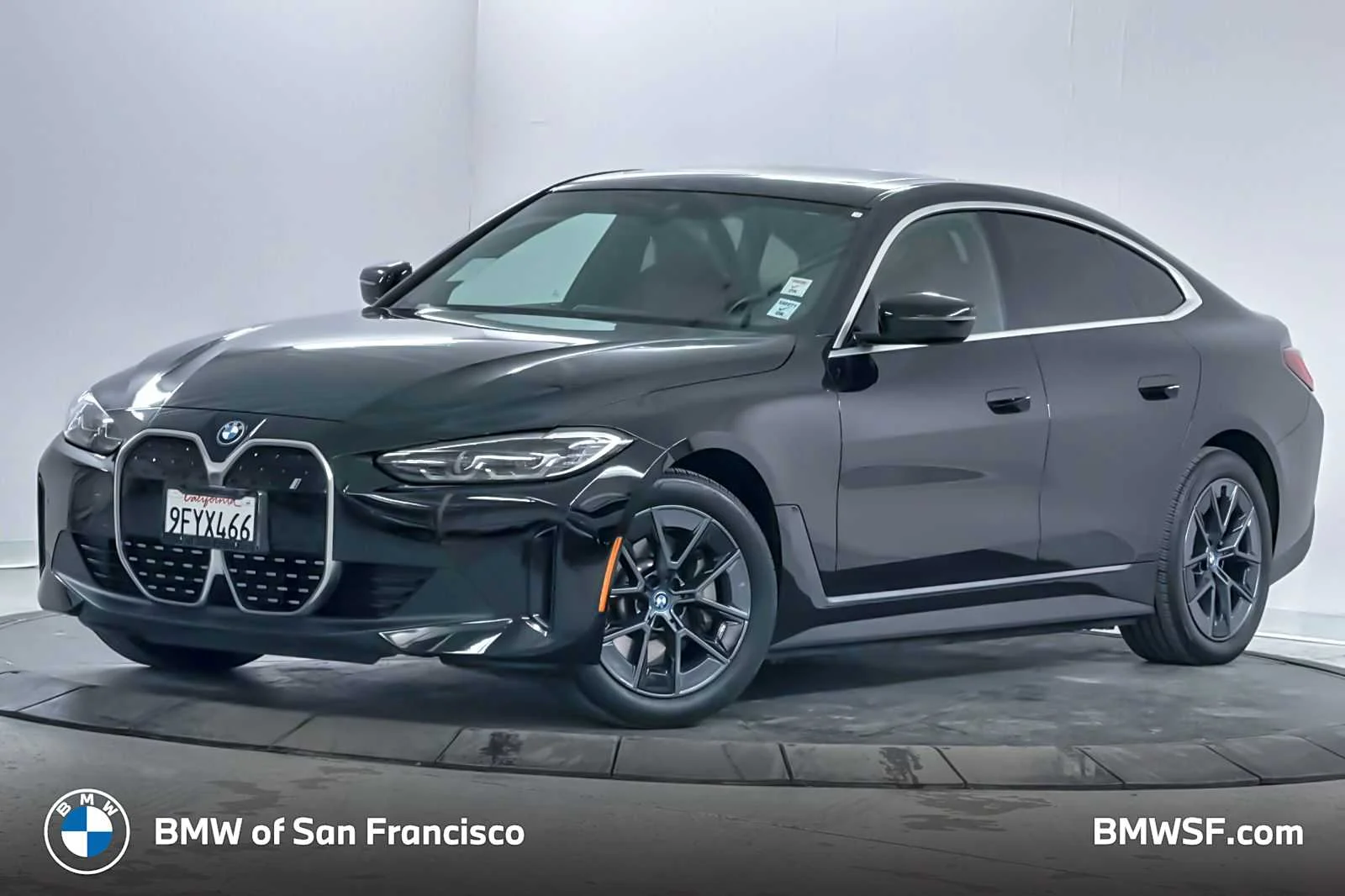 2023 BMW i4 eDrive35's photo
