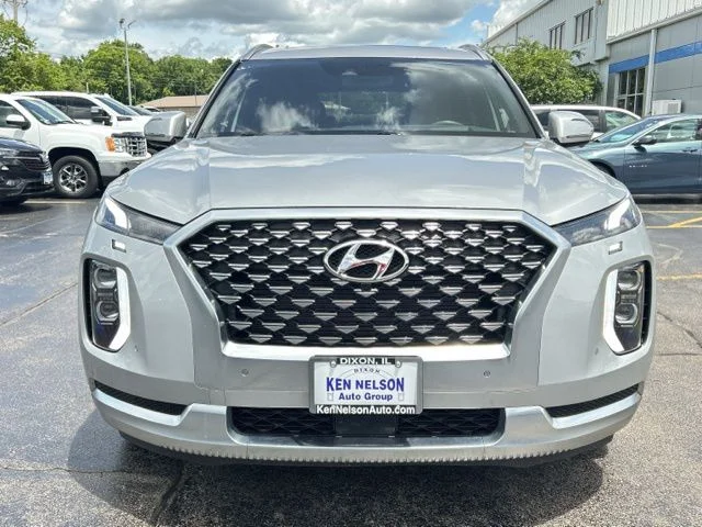 Used 2021 Silver Hyundai Calligraphy image 2