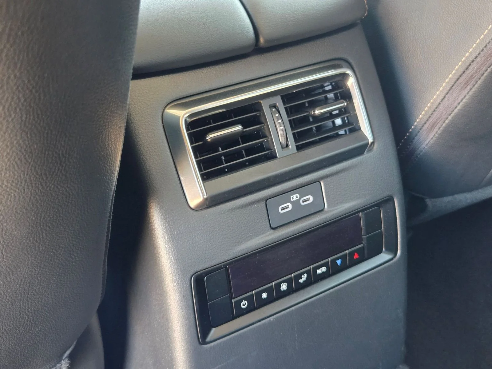 Used 2025 Machine Gray Mazda 3.3 Turbo Preferred image 25