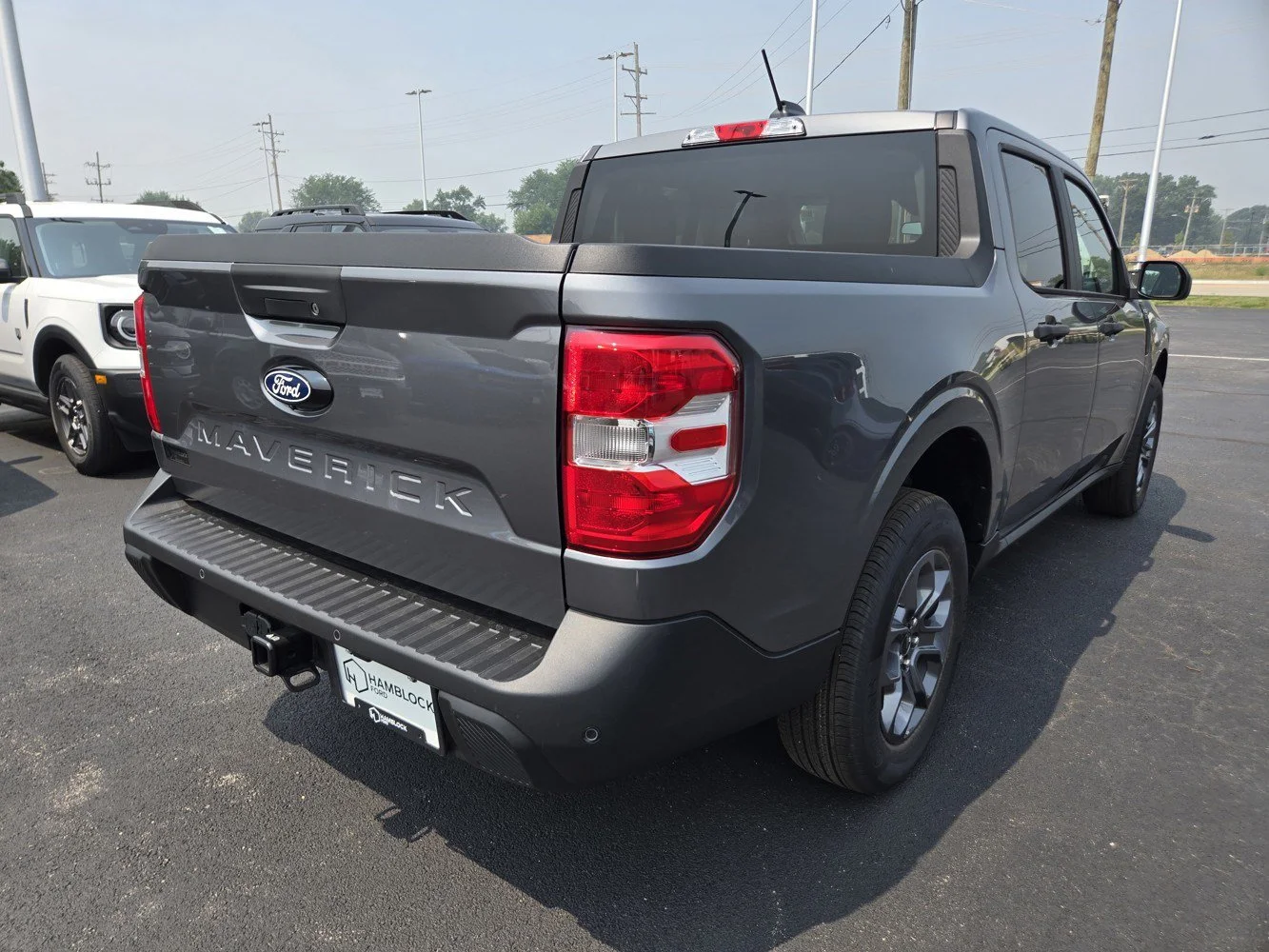 New 2026 Carbonized Gray Metallic Ford XLT image 4