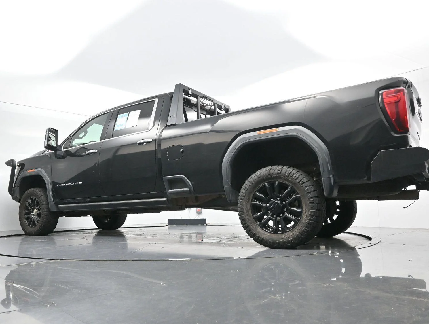 Used 2021 Ebony Twilight Metallic GMC Denali image 45