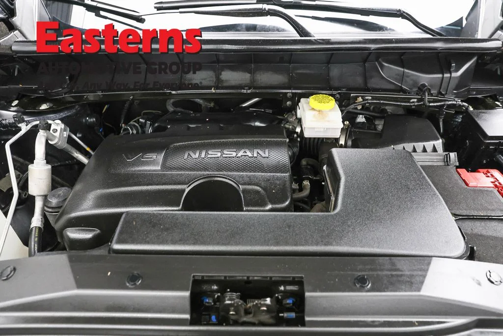 Used 2023 Blue Nissan SL image 6