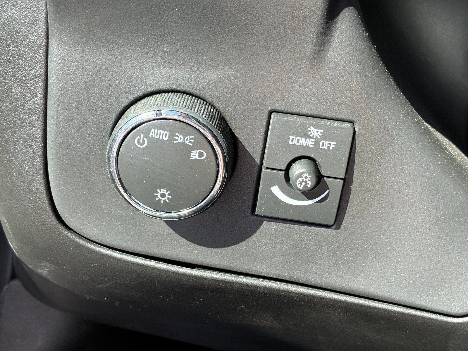 New 2026 Summit White GMC Work Van image 18