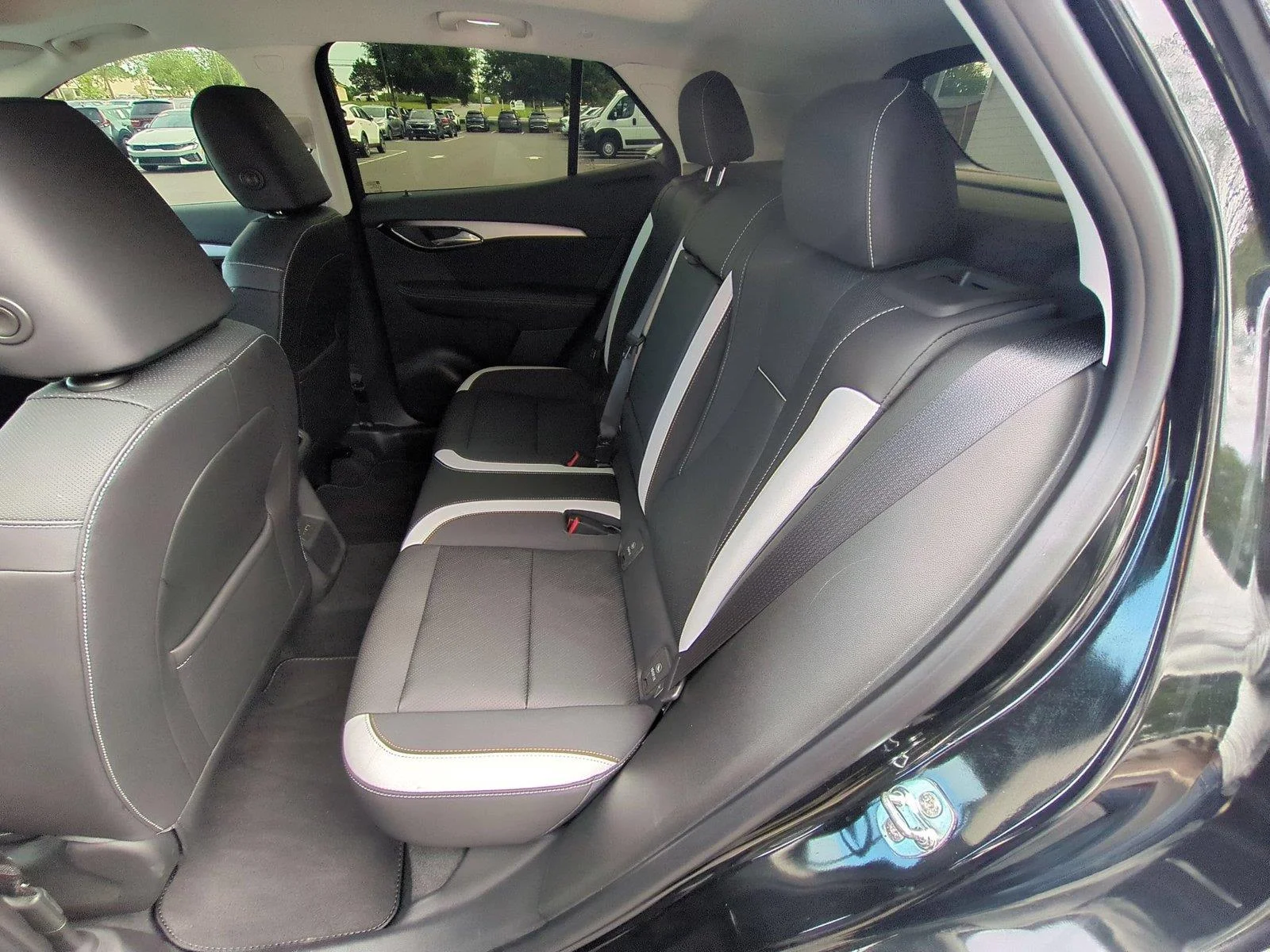 Used 2024 Ebony Twilight Metallic Buick Sport Touring image 33