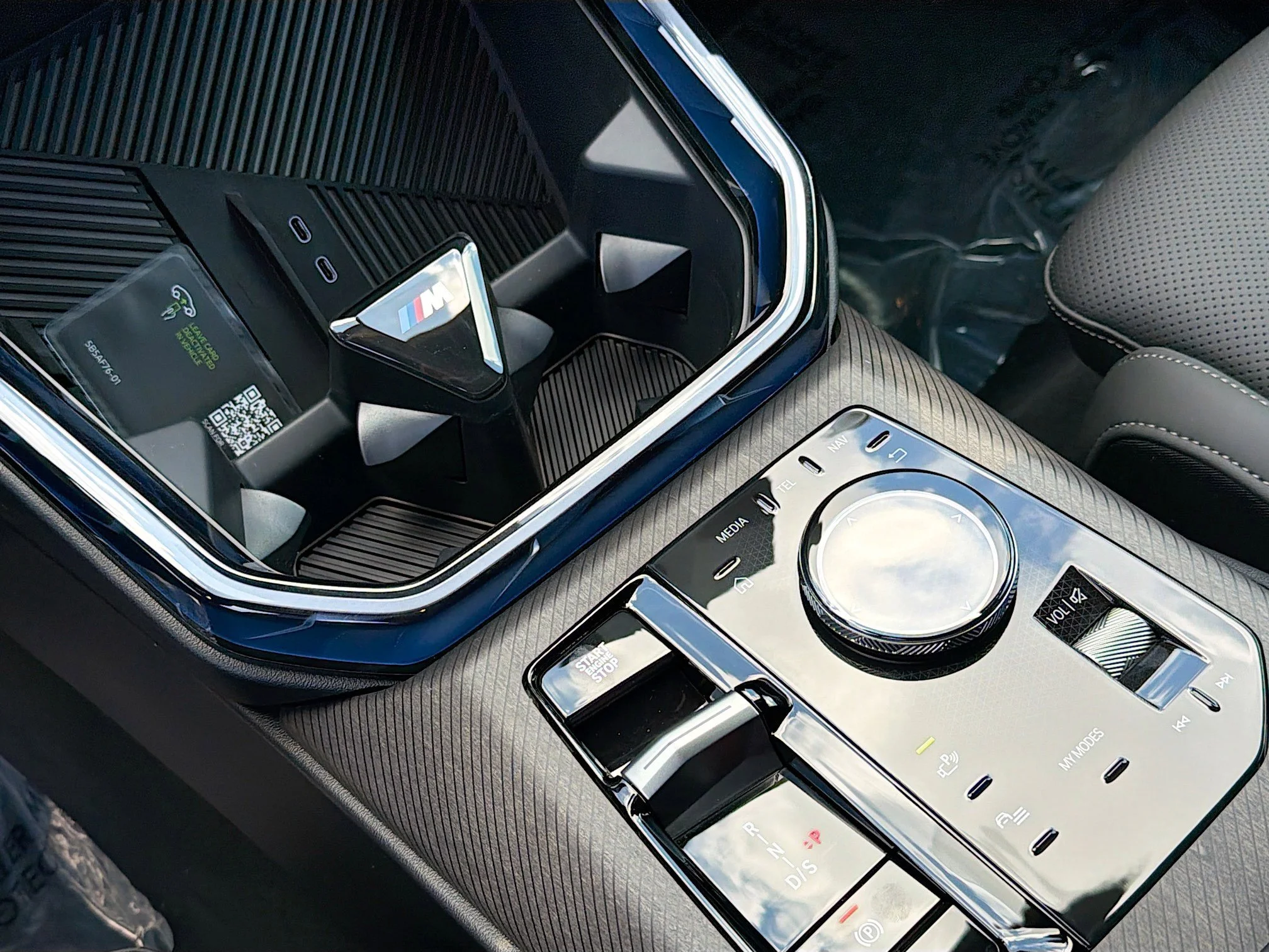 New 2026 Black Sapphire Metallic BMW 30 xDrive image 28