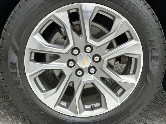 Used 2019 Brown Chevrolet Premier image 10