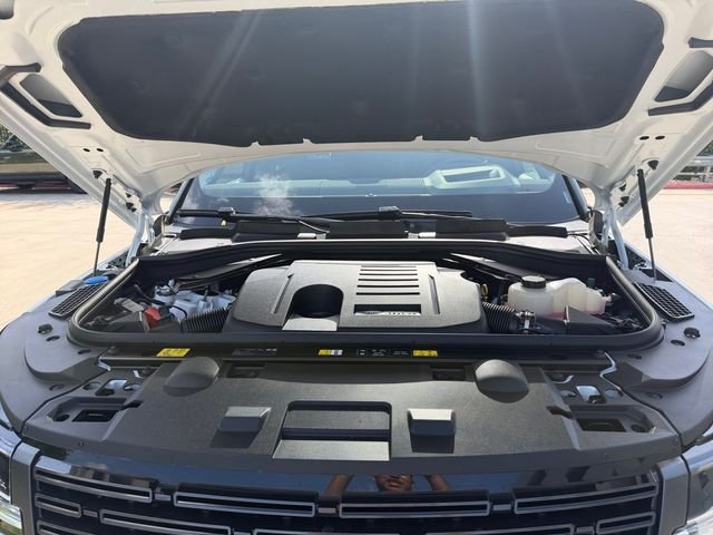 New 2026 Fuji White Land Rover Dynamic SE image 19
