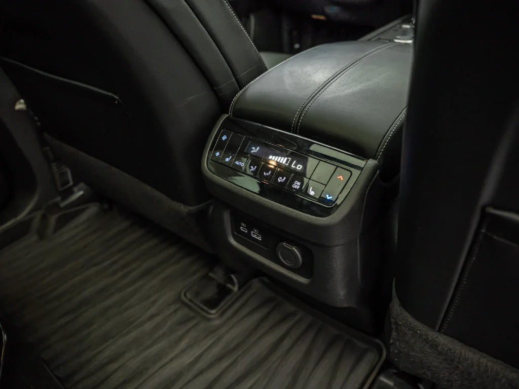 Used 2023 Warm Titanium INFINITI LUXE image 37