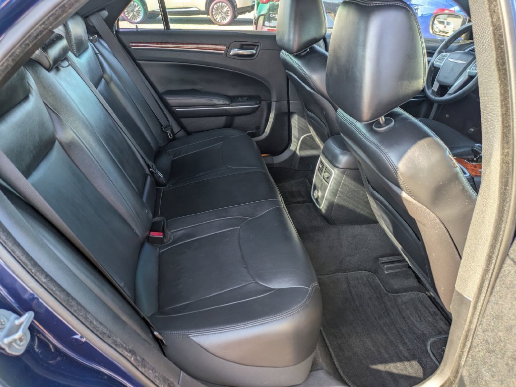 Used 2014 Blue Chrysler Base image 24