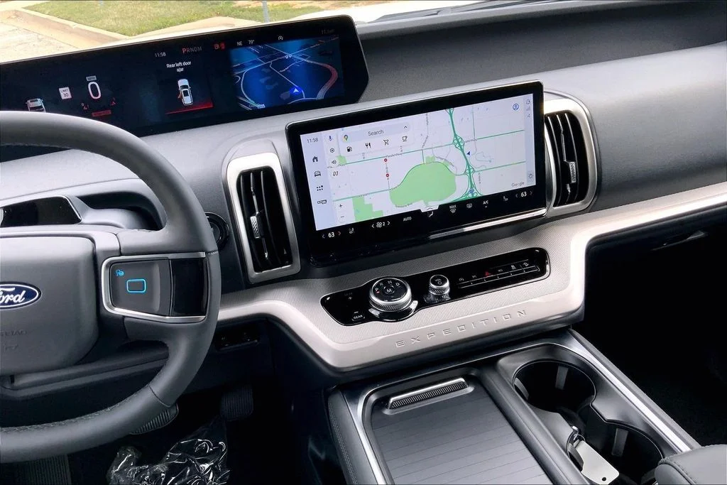 New 2027 White Ford Active image 7