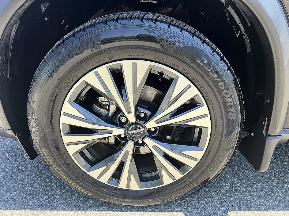 Certified Used 2023 Super Black Nissan SV image 9