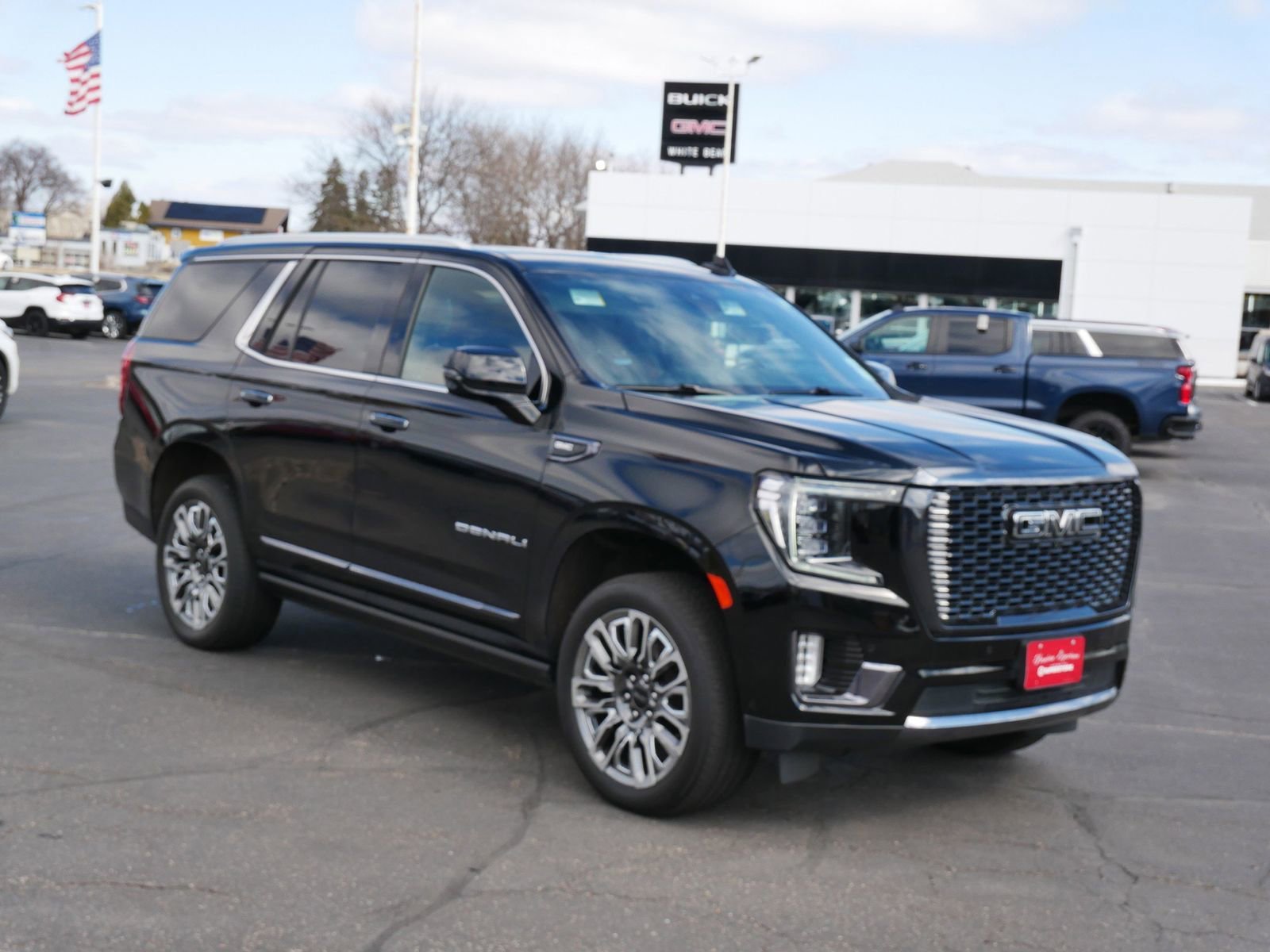 Used 2023 GMC Yukon Denali Ultimate with VIN 1GKS2EKL5PR354016 for sale in White Bear Lake, Minnesota