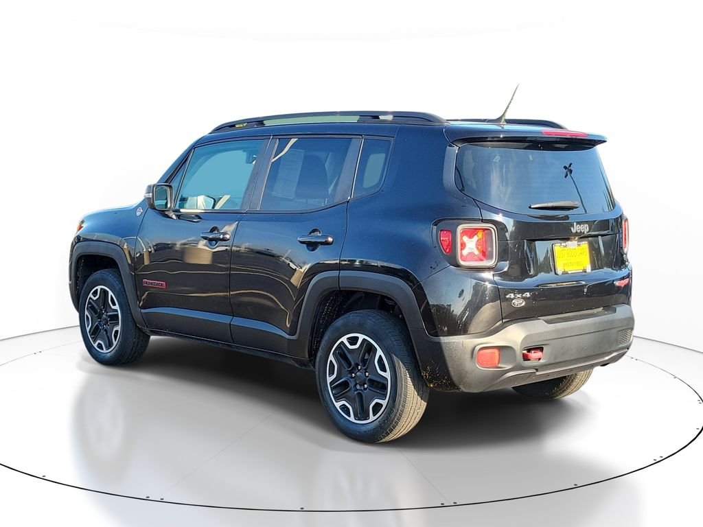 Used 2016 Black Jeep Trailhawk image 3