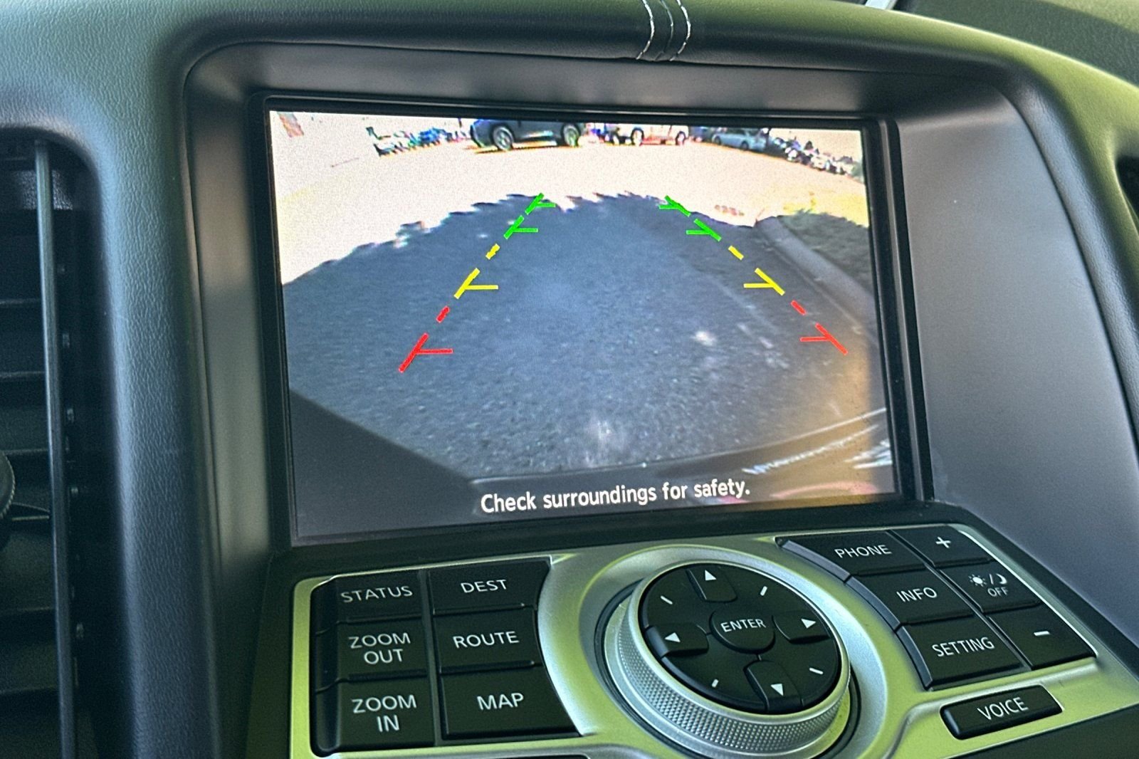 Used 2014 Red Nissan Touring image 19