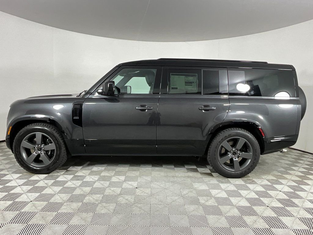 New 2026 Carpathian Grey Land Rover V8 image 6