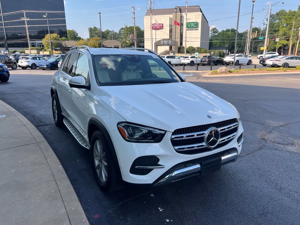 Certified Used 2025 White Mercedes-Benz GLE 450e image 2