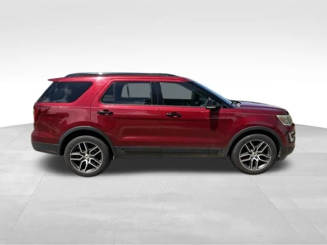 Used 2017 Red Ford Sport image 2
