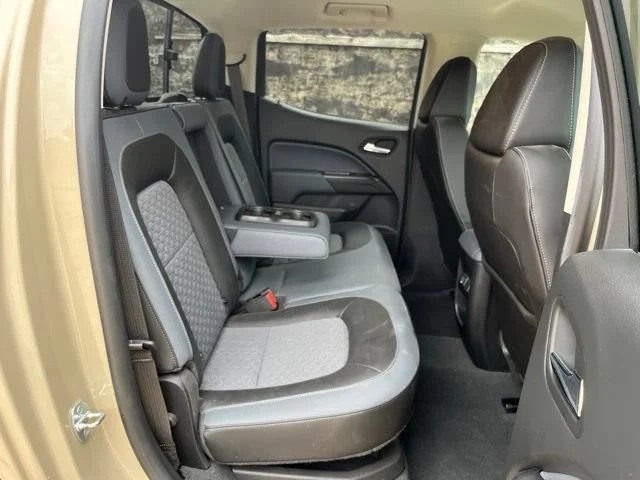 Used 2022 Sand Dune Metallic Chevrolet Z71 image 19