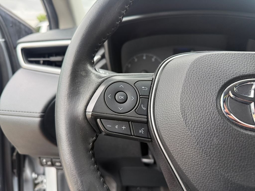 Used 2023 Silver Toyota LE image 24