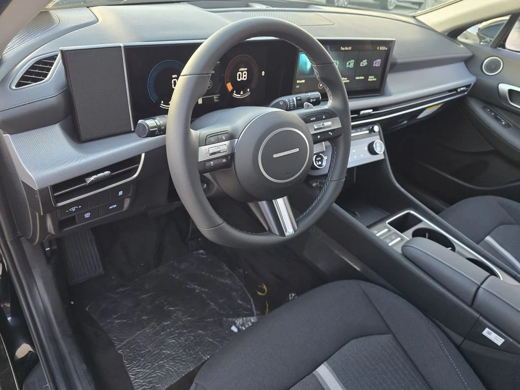 Used 2025 Blue Hyundai SEL image 14