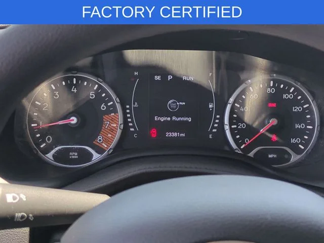 Used 2023 Red Jeep Latitude image 19