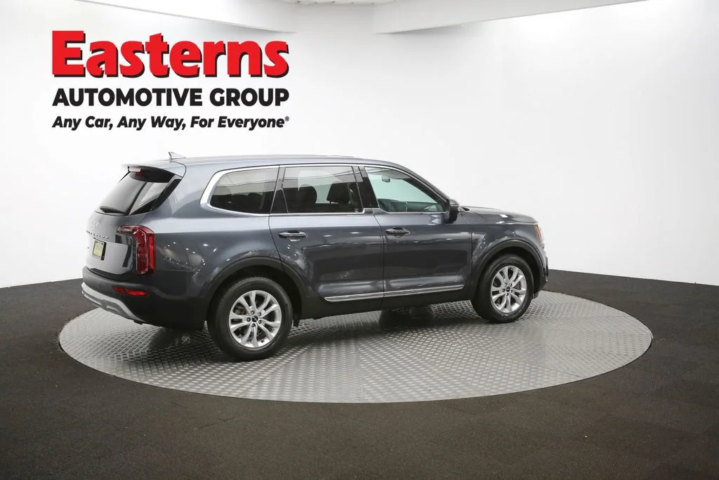 Used 2022 Gray Kia LX image 43