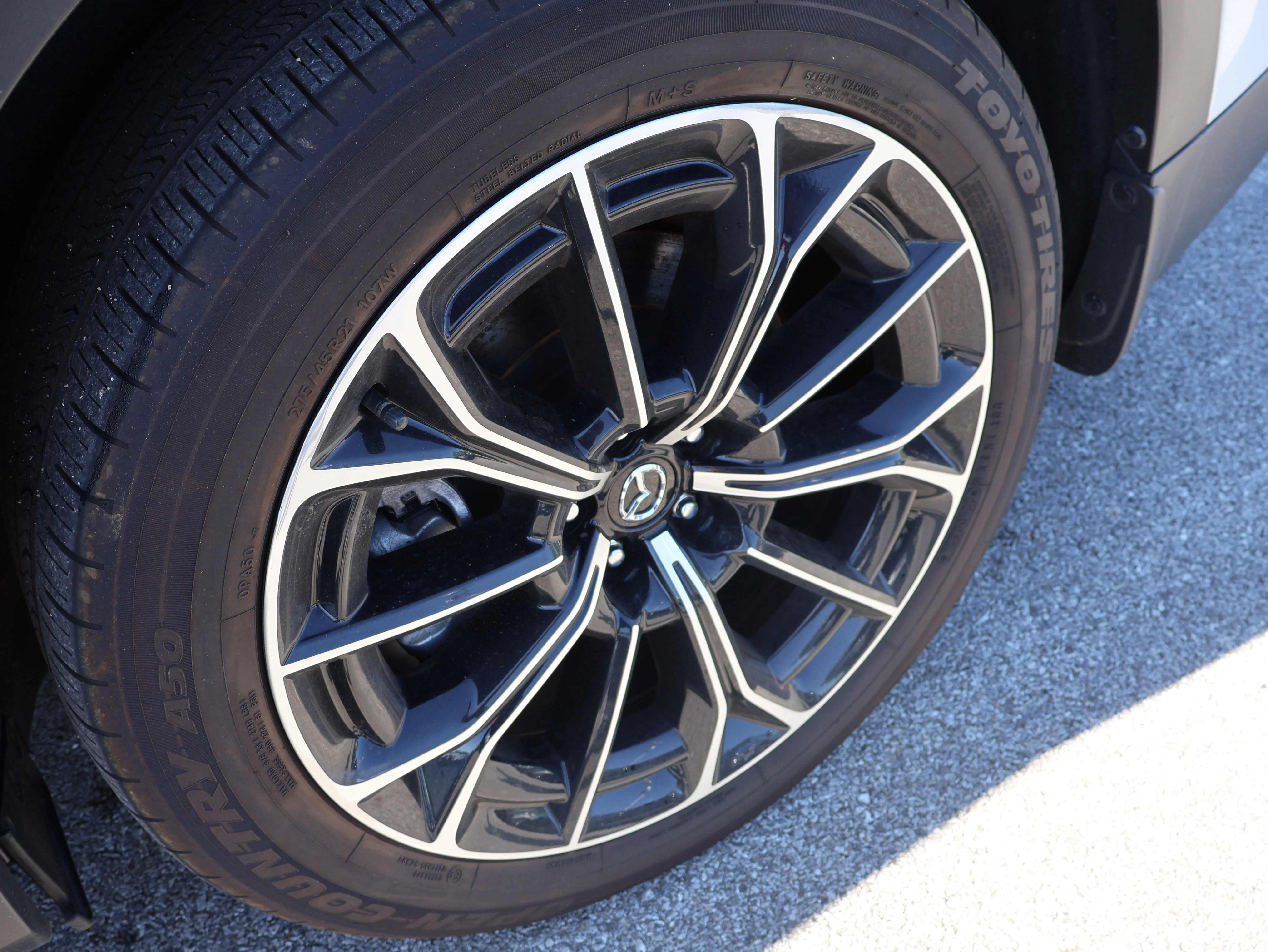 2025 Mazda CX-70 Premium Package - Photo 37