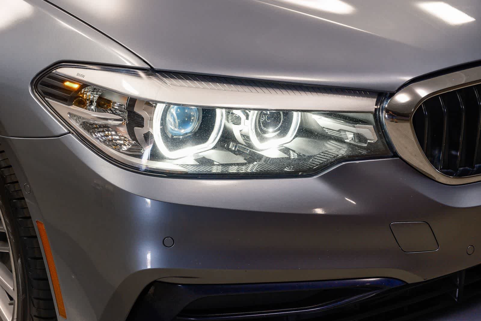 Used 2019 Bluestone Metallic BMW 540i image 14