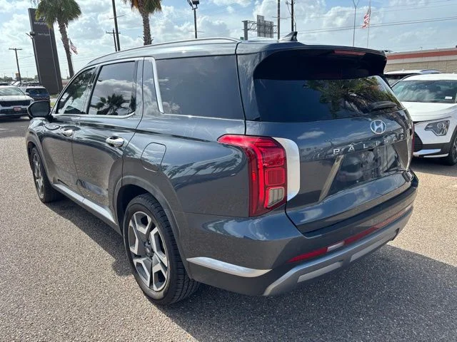 Used 2025 Gray Hyundai SEL Premium image 4