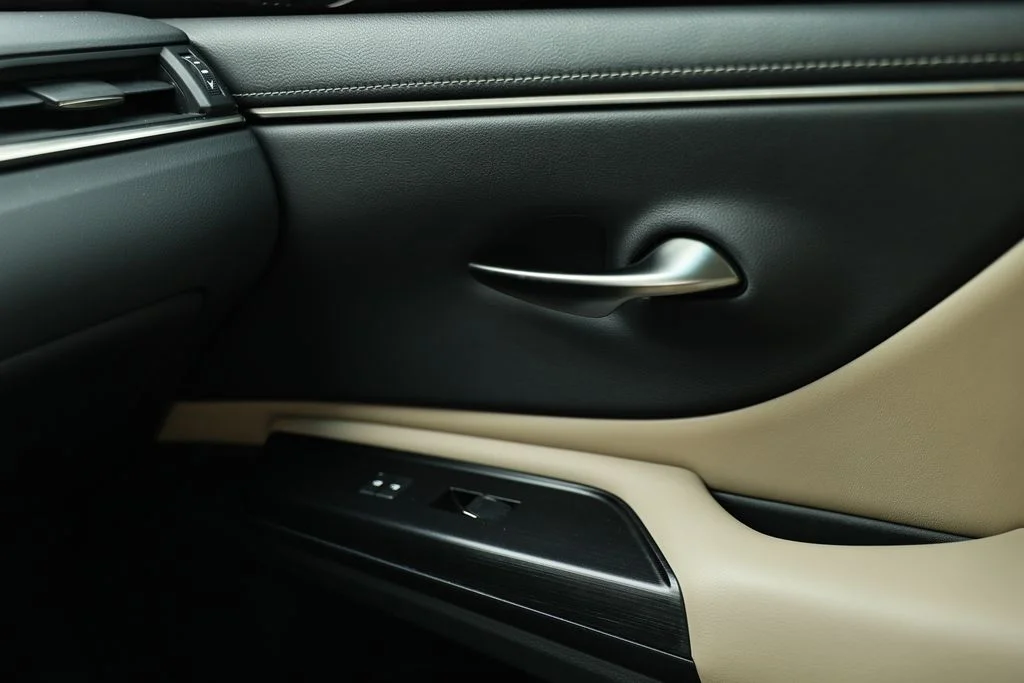 Used 2021 Obsidian Lexus 350 image 41