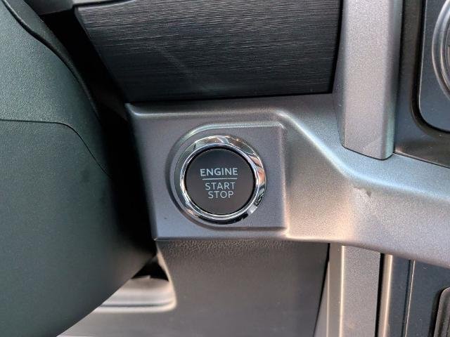 New 2026 Oxford White Ford XLT image 68