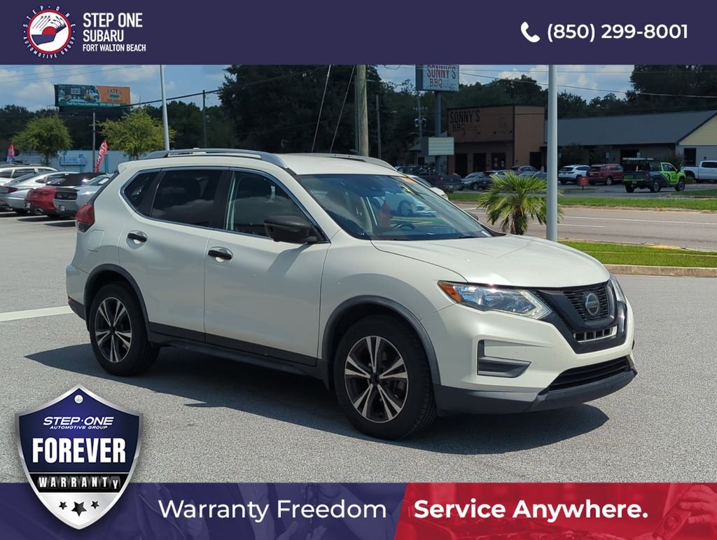 Used 2020 White Nissan SV image 9