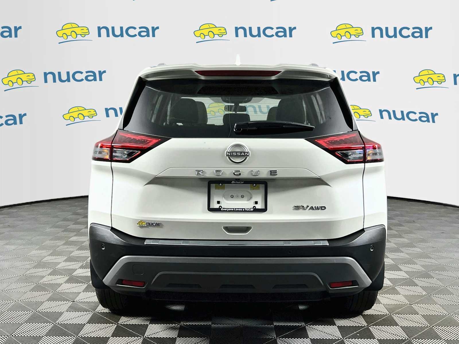Used 2023 Pearl White Tricoat Nissan SV image 6