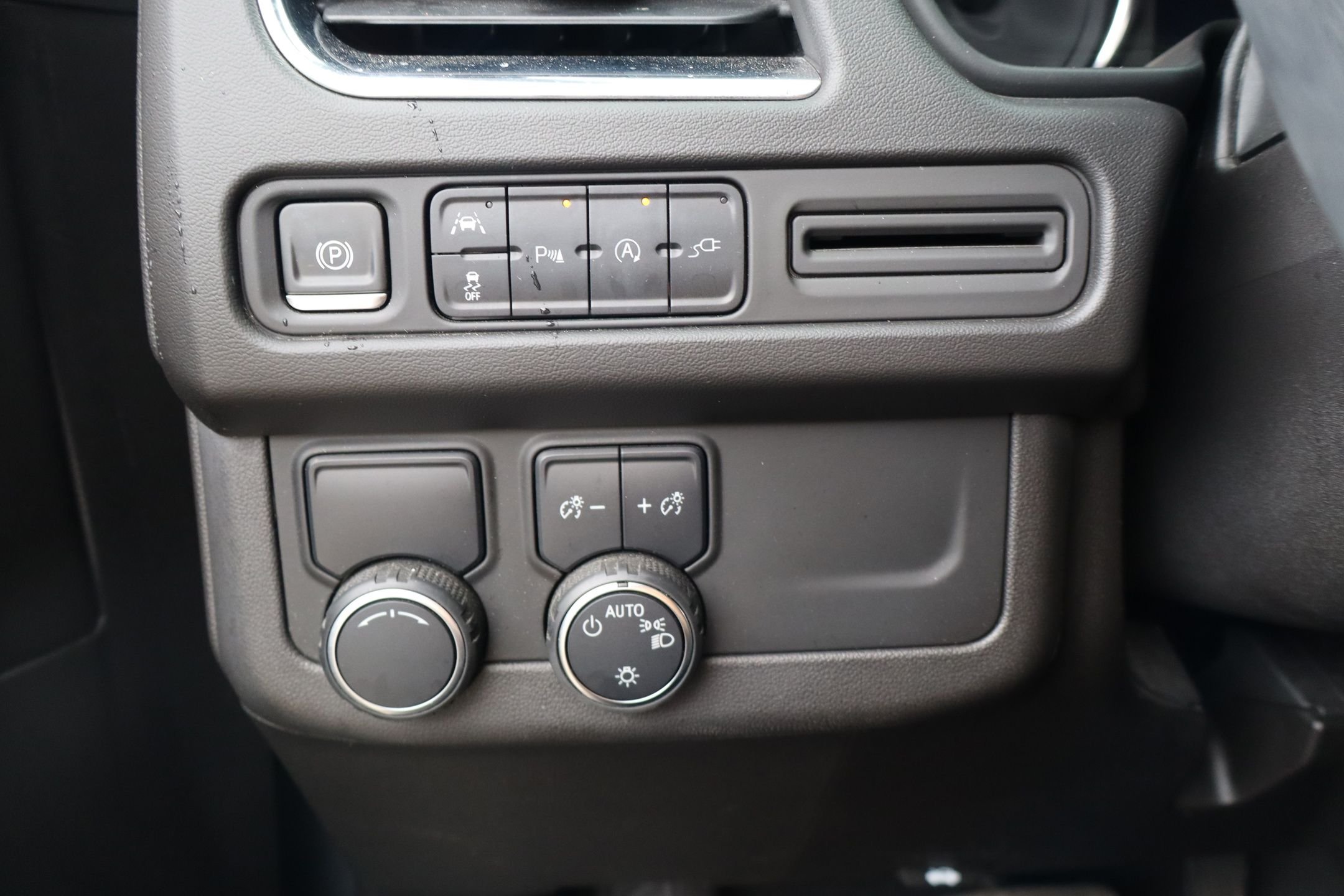 Used 2021 Gray Chevrolet LS image 15